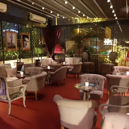 أريا باي لايبراري كوليكشين