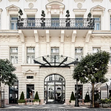 Hotel Aria By Library Collection 5*