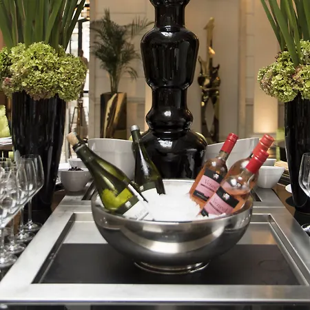 Hotel Aria By Library Collection 5*