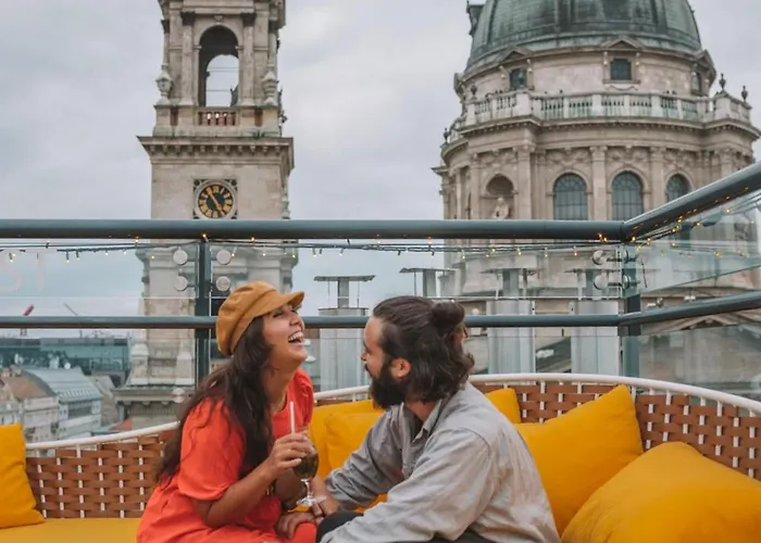 מלון Aria By Library Collection