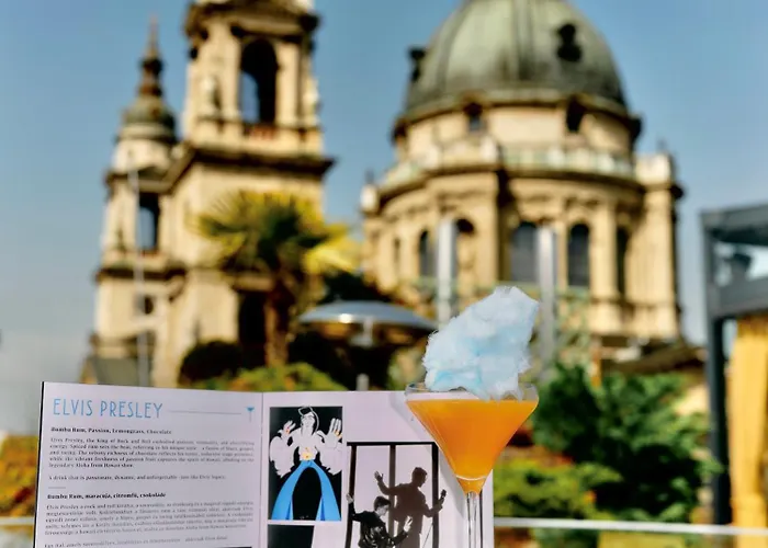 מלון Aria By Library Collection