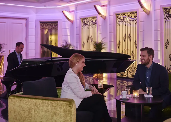 מלון Aria By Library Collection